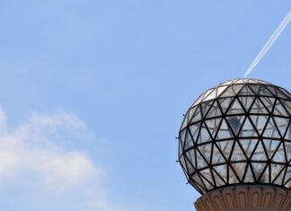 Czym różni się sonar od radaru?