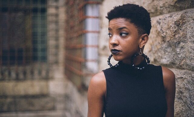 Jak nazywa się drugi kolczyk w uchu?