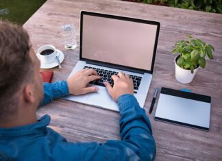 Jak się pisze kapcie?